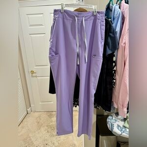 FIGS lavender dew evan’s skinny scrub pants size SMALL